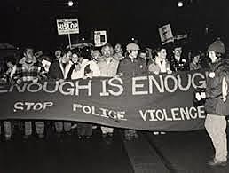 Descentes de police dans des saunas de Toronto