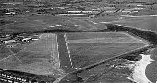 Novo letališče Cardiff v Rhoose-u se odpre za javnost, potem ko so bile operacije prestavljene iz RAF Pengam Moors