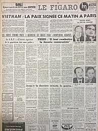 Signature de l'accord de Paris sur le cessez-le-feu entre les Américains et les Vietnamiens.