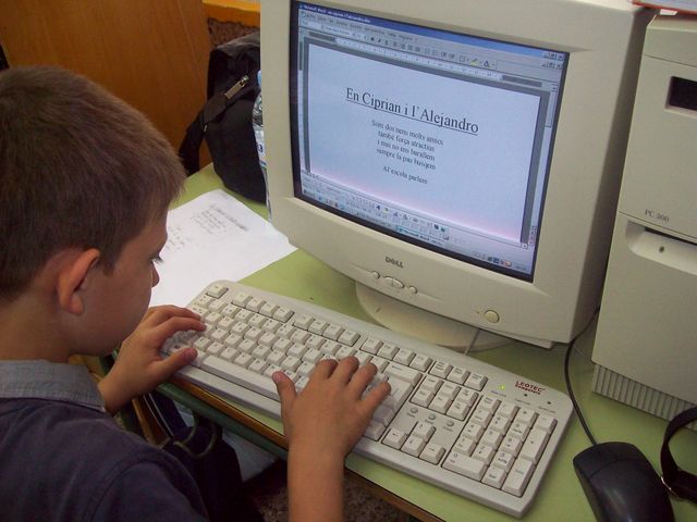 Passem les poesies a net!