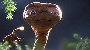 Sortie du film "E.T." sur les écrans de cinéma