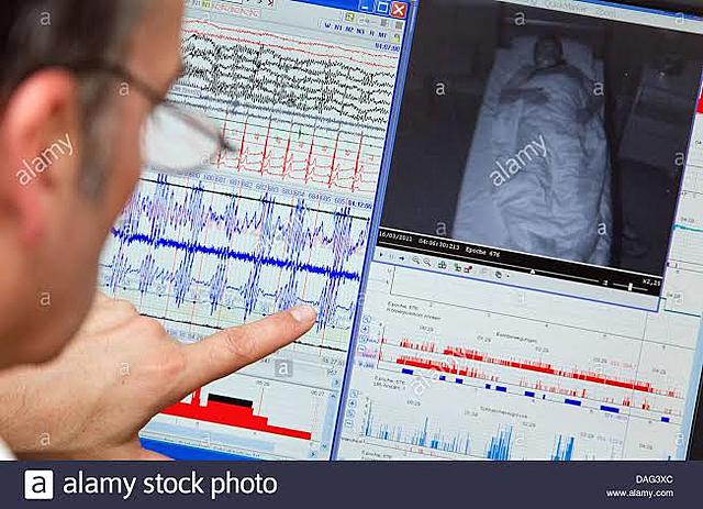 Gentsch realizó los primeros ensayos con rayos X como parte de la terapéutica del cáncer uterino.