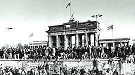 Timeline: LITERATURA (Nora Kasmi)