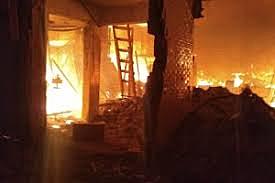 SEGUNDO INCENDIO DEL MERCADO.