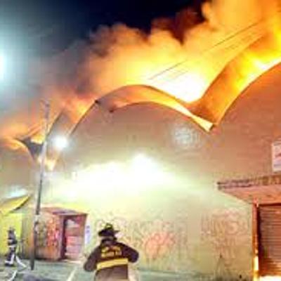 Timeline: Mercado La Merced "Grandes Incendios"