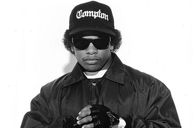 Eazy-E meurt