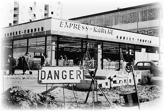 Création du premier Super Marché(international)