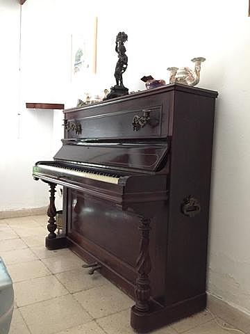 A la edad de cuatro años