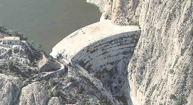 EMBALSE DE ALMANSA