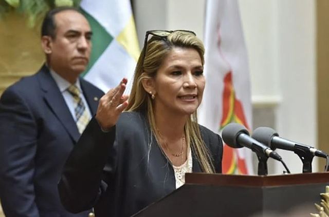 Añez abroga el DS 4078 tras lograr la pacificación del país