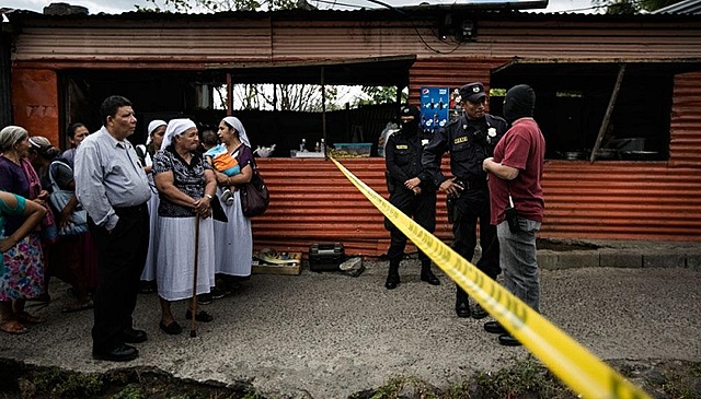 Johana Beatriz Rivera Maldonado (17)