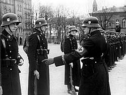 SS - Schutzstaffeln