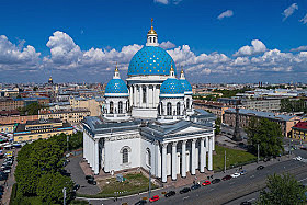 Catedral de la Santa Trinidad en San Petersburgo