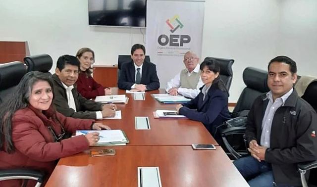 Salvador Romero es elegido como nuevo presidente del TSE