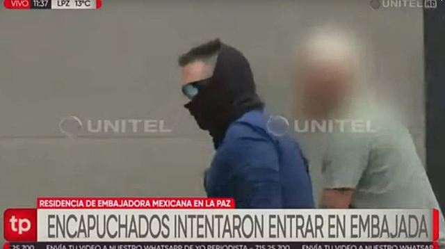Encapuchados intentaron ingresar a la residencia de la embajadora mexicana