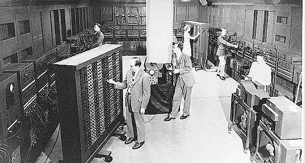 First General Purpose Programmable Electronic Computer: ENIAC