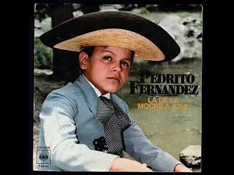 La de la mochila azul