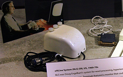 Diseño del ratón de Engelbart