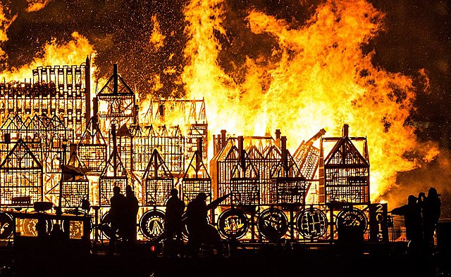 Attempt to help the city authorities. (4:00 a.m.)