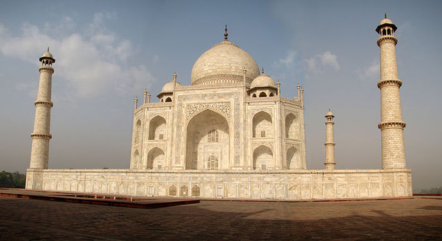 Construction of the Taj Mahal