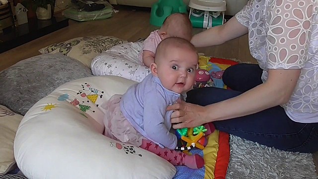 Baby can sit up right longer