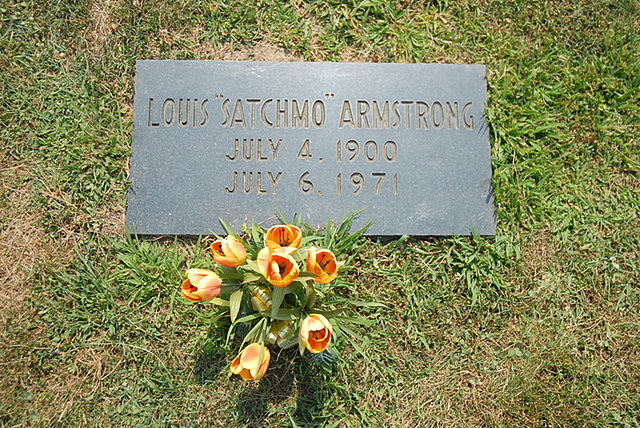 Louis Armstrong dies