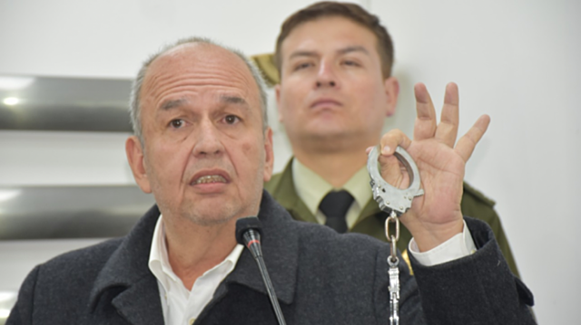 Gobierno instruye captura internacional de Evo