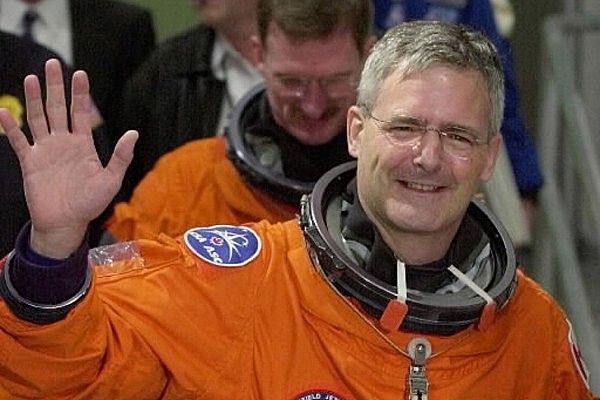 Marc Garneau en espace