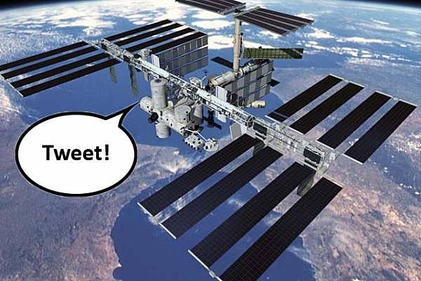 Primer Tweet del espacio