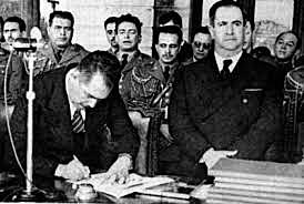 En 1940, Cárdenas es relevado de la presidencia de la Republica por el general Manuel Ávila Camacho.