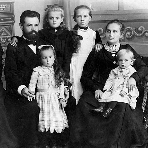 Parenting classes for men and women encouraged