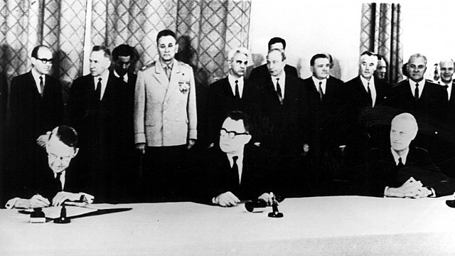 Atomwaffensperrvertrag