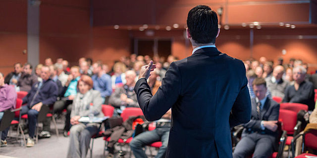 Gano primer lugar en el 1er concurso de oratoria en inglés del colegio