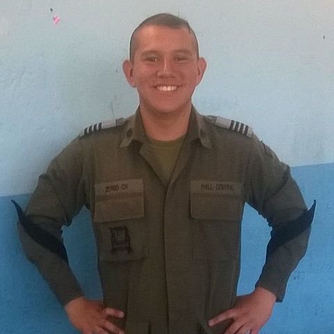 Obtuve mis galones de Cabo Dragon.