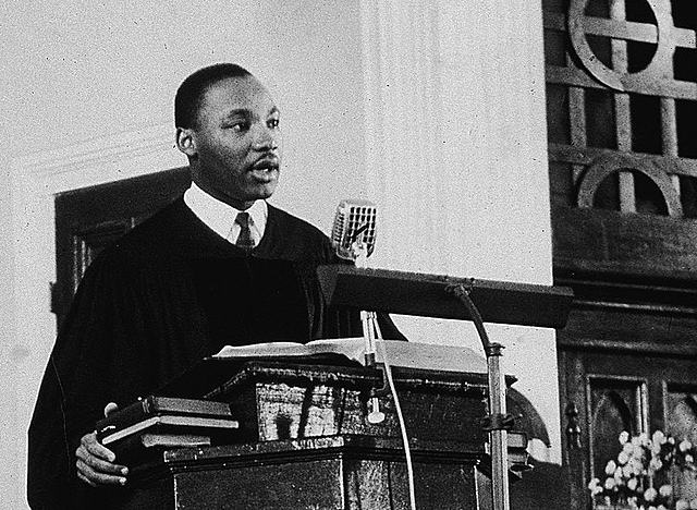Era el 25 de Febrero de 1948 cuando Martin Luther King Jr. se convierte a pastor asistente