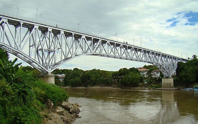 Puente de Girardot