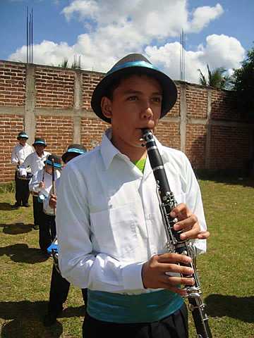 Primer toque con la banda.