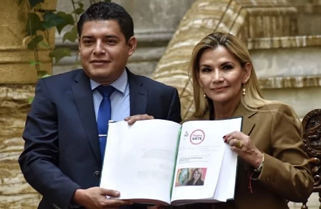 Gobierno presenta informe sobre vulneración de DDHH por parte de Evo