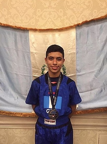 Segundo Lugar en mundial de Karate cintas negras