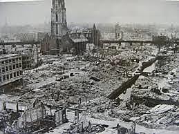 Germany bombed Rotterdam (600-900 Dead)