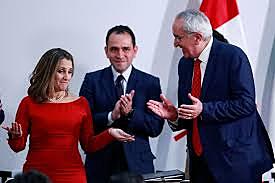 Se firma la primera ley anti spam en Estados Unidos.