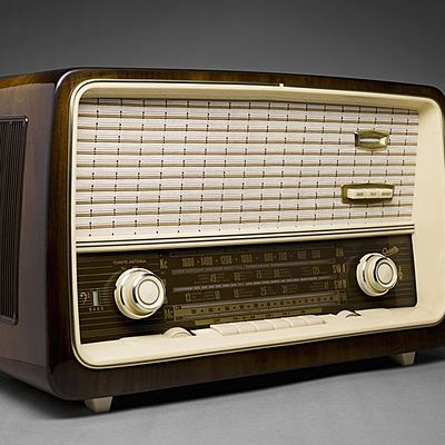 Timeline: Historia de la Radio