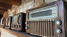 Timeline: LA EVOLUCIÓN DE LA RADIO