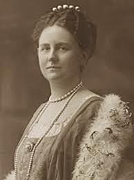 Queen Wilhelmina Flees to England