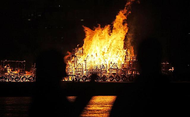 Start of fire (1:00 a.m.)