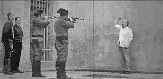 Muere fusilado en Granada.