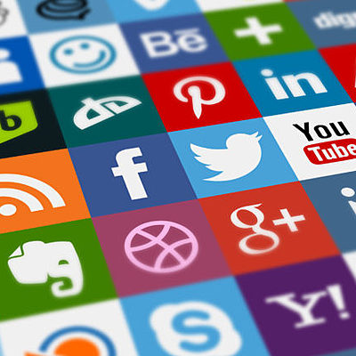 Timeline: CRONOLOGÍAS DE LAS REDES SOCIALES