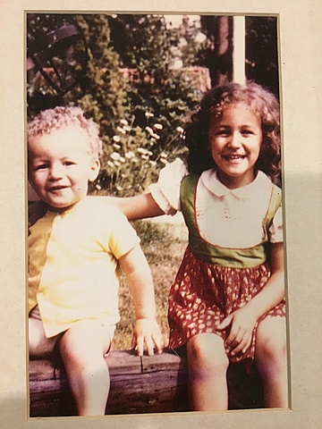 Her Brother Thomas was born on June 25, 1970