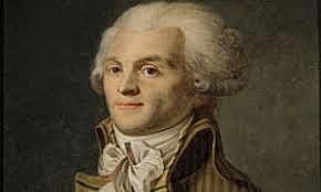 Robespierre gana poder