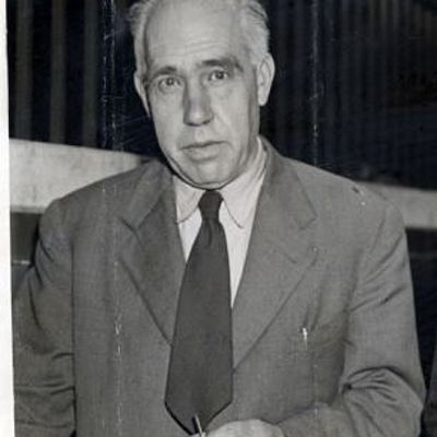 Timeline: Niels Bohr, 1885-1962